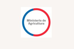 Chilehuevos suscribe convenio con Ministerio de Agricultura