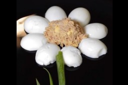 FLORES DE HUEVO DURO