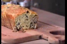 Budín de huevo salado